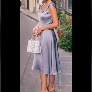 Gal Meets Glam twist v-neck dress